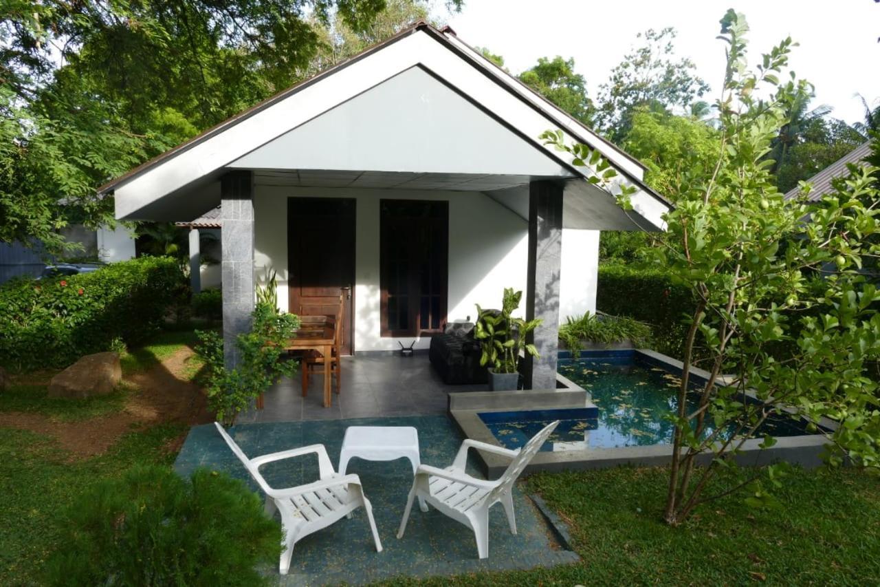 Hidden Lake Cottages สิกิริยา ภายนอก รูปภาพ
