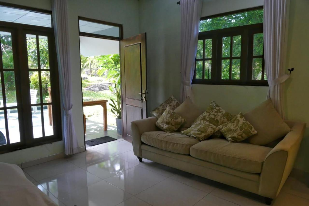 Hidden Lake Cottages สิกิริยา ภายนอก รูปภาพ